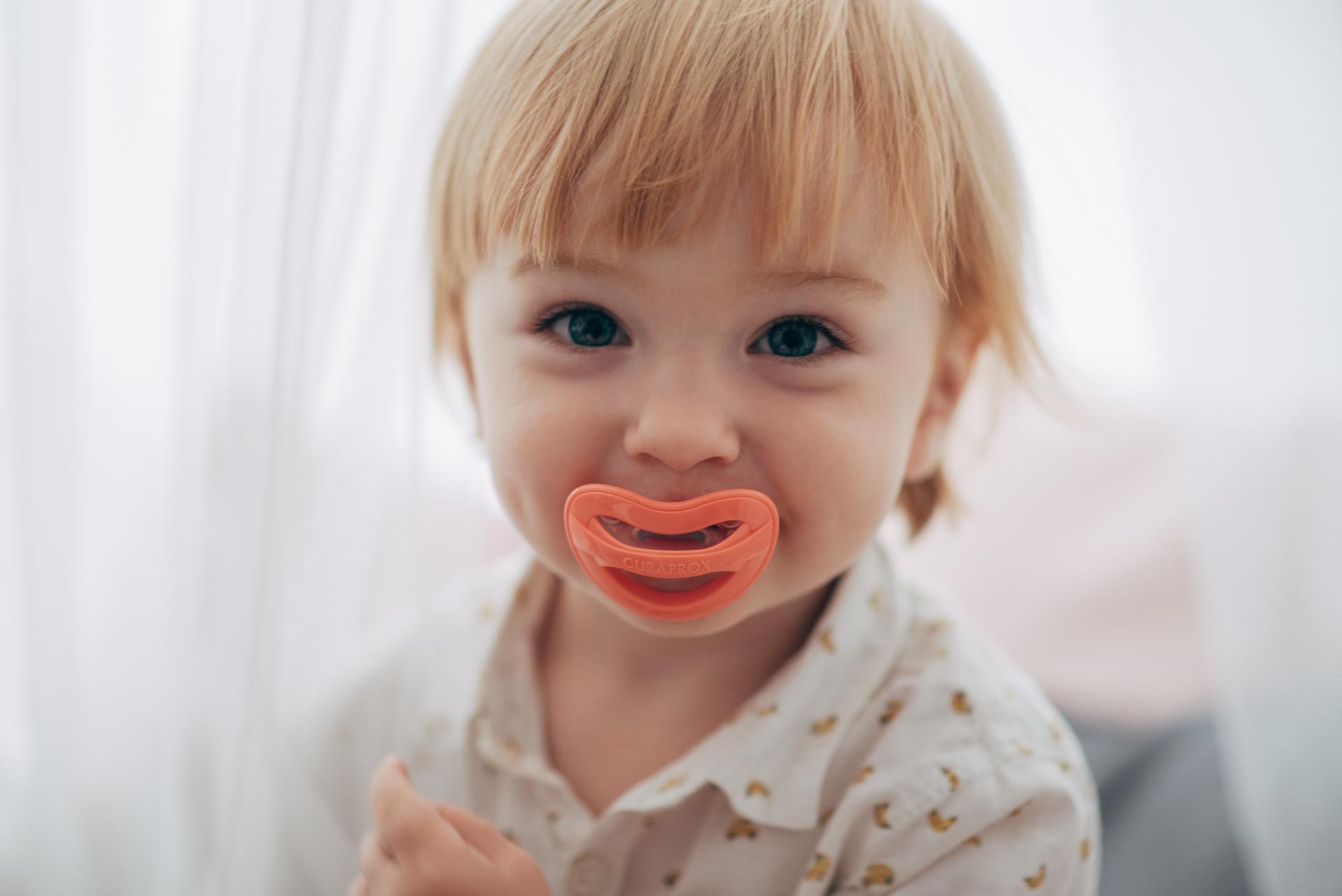 Baby Soother people_2222.jpg Baby Soother people_2222.jpg